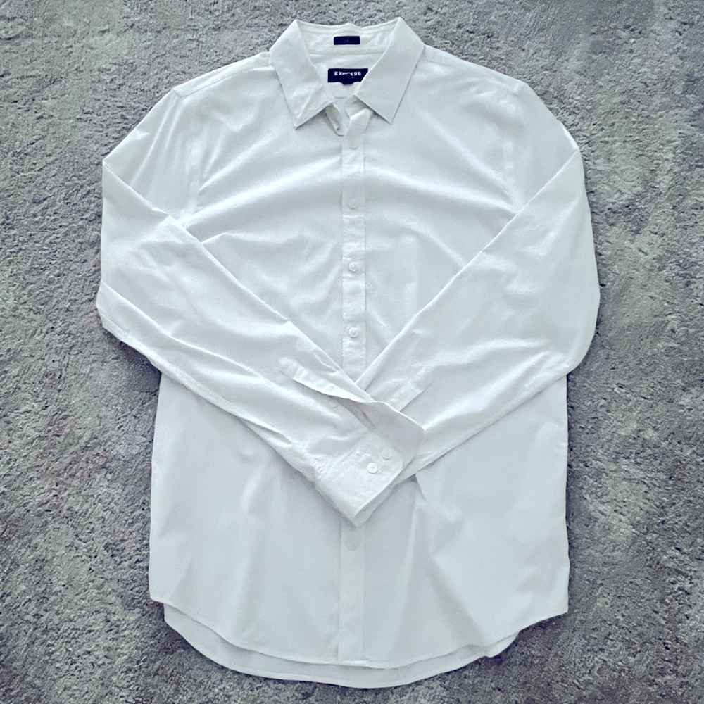 Men’s Express Performance White Dress Shirt Size Large.